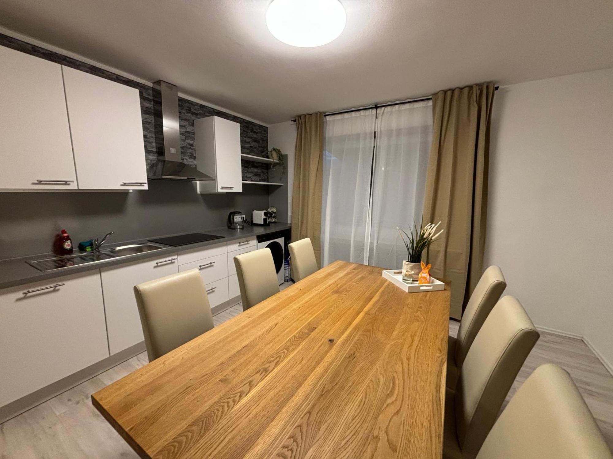 140Qm - 4 Zimmer- Parkplatz - Autobahn - Blauer See - Mallibase Apartments 가르브센 외부 사진