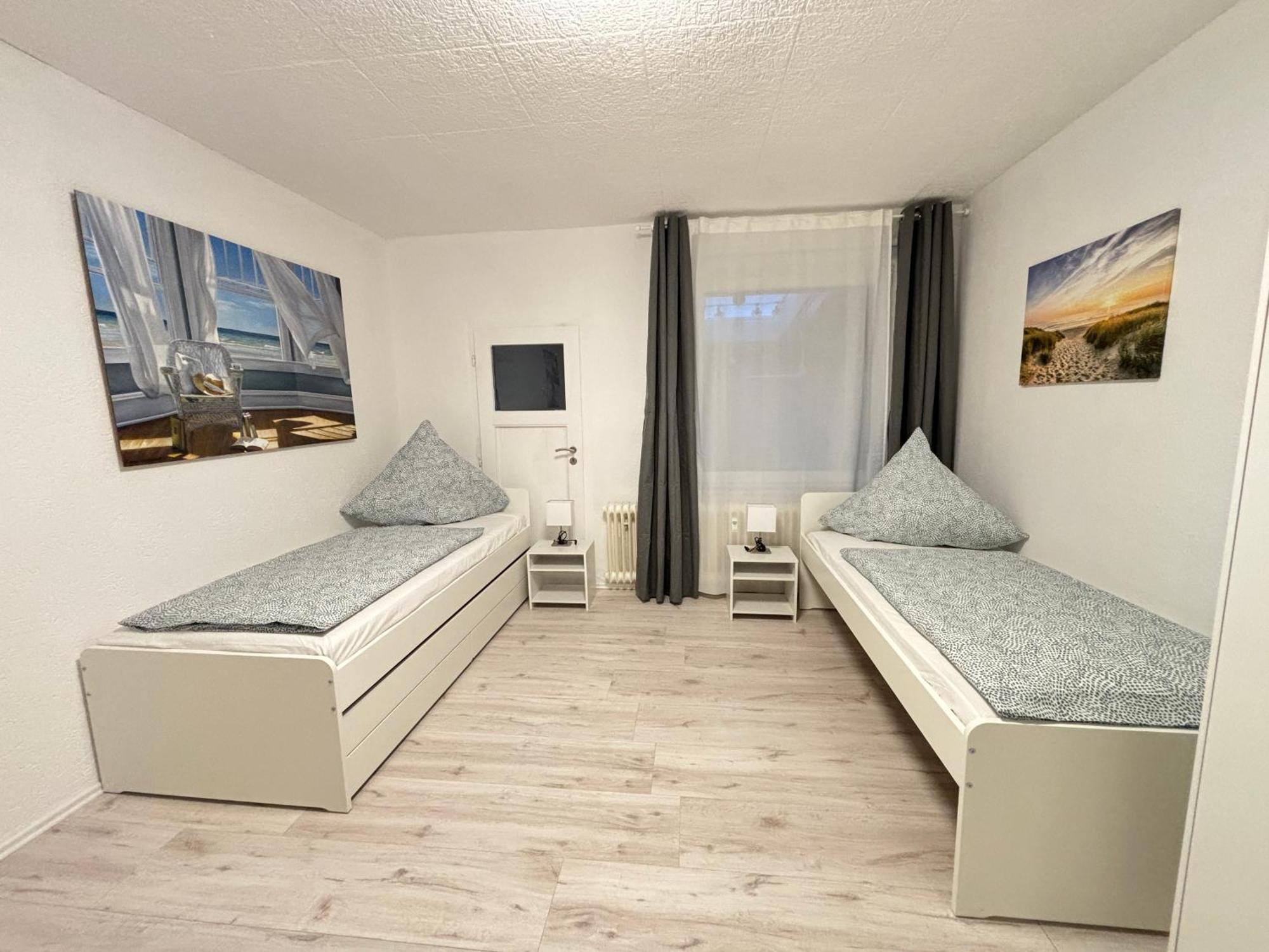 140Qm - 4 Zimmer- Parkplatz - Autobahn - Blauer See - Mallibase Apartments 가르브센 외부 사진