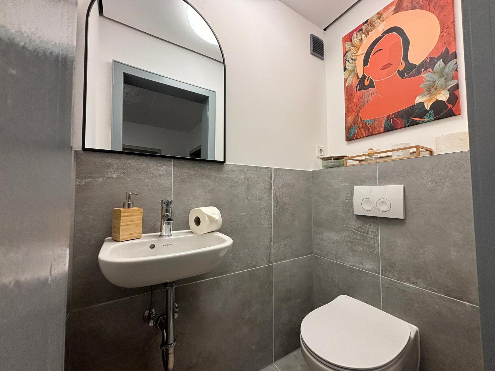 140Qm - 4 Zimmer- Parkplatz - Autobahn - Blauer See - Mallibase Apartments 가르브센 외부 사진